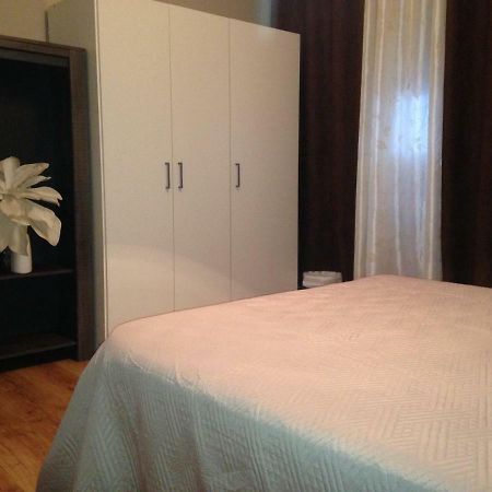 Pension Yna Holiday Málaga Buitenkant foto