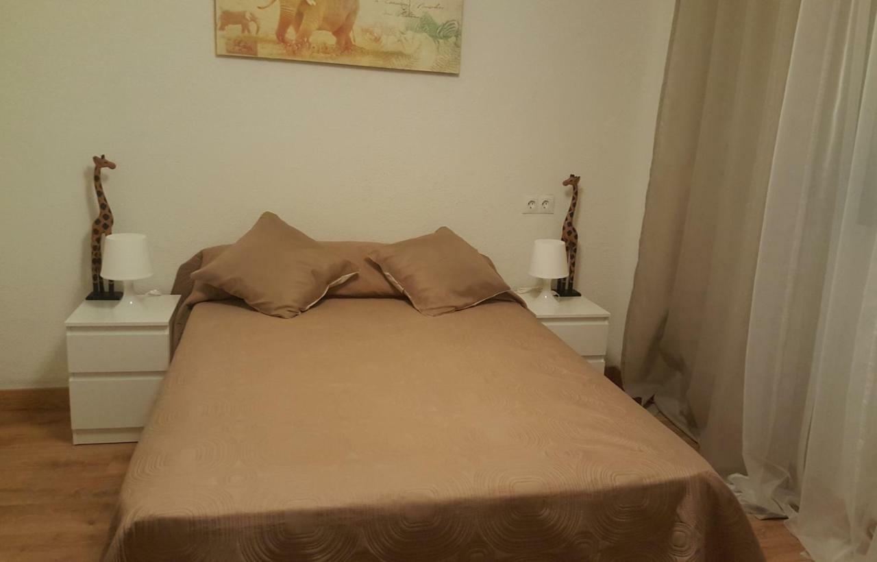 Pension Yna Holiday Málaga Buitenkant foto