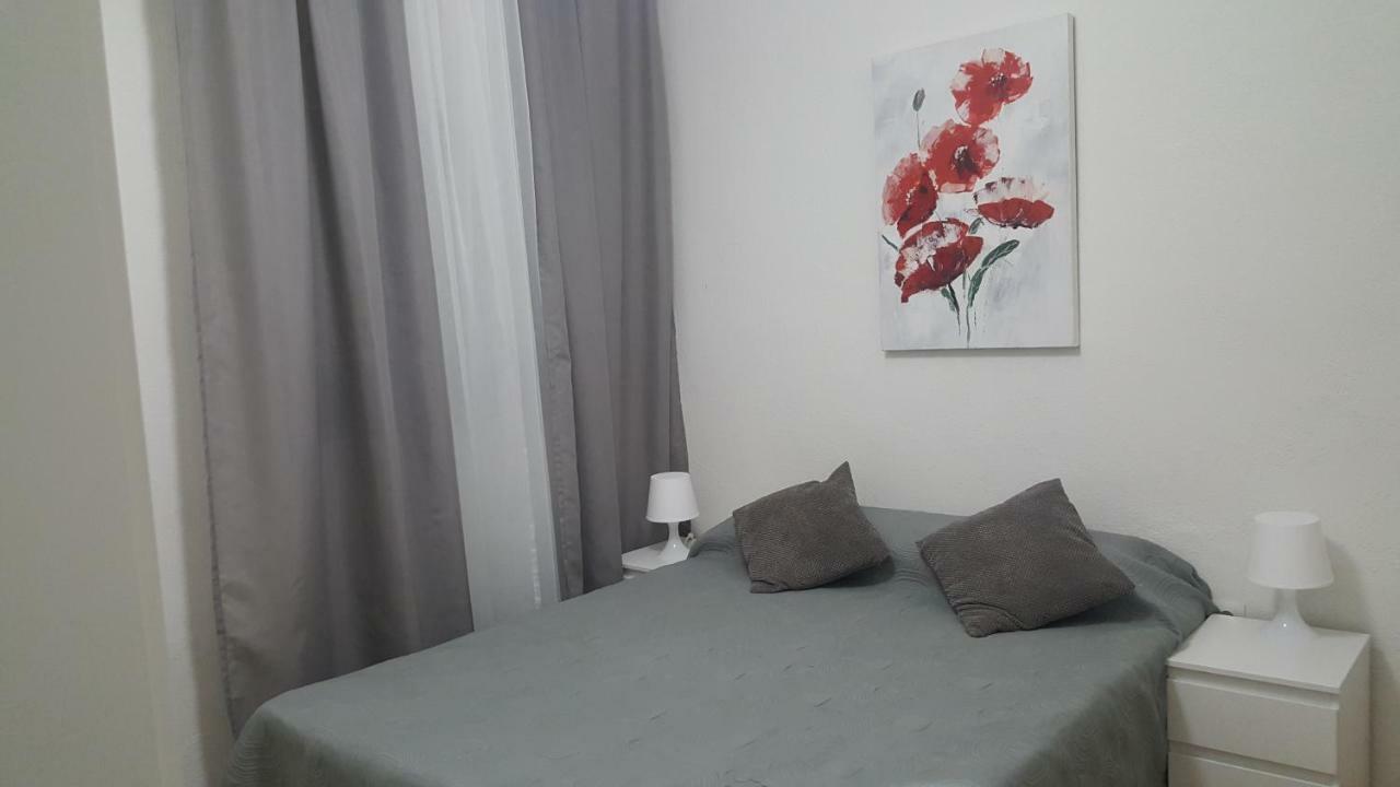 Pension Yna Holiday Málaga Buitenkant foto