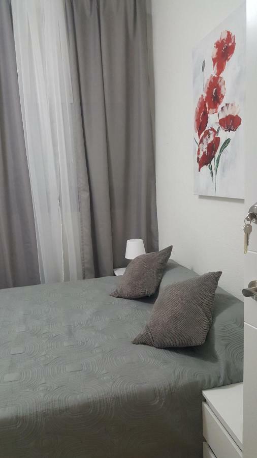 Pension Yna Holiday Málaga Buitenkant foto