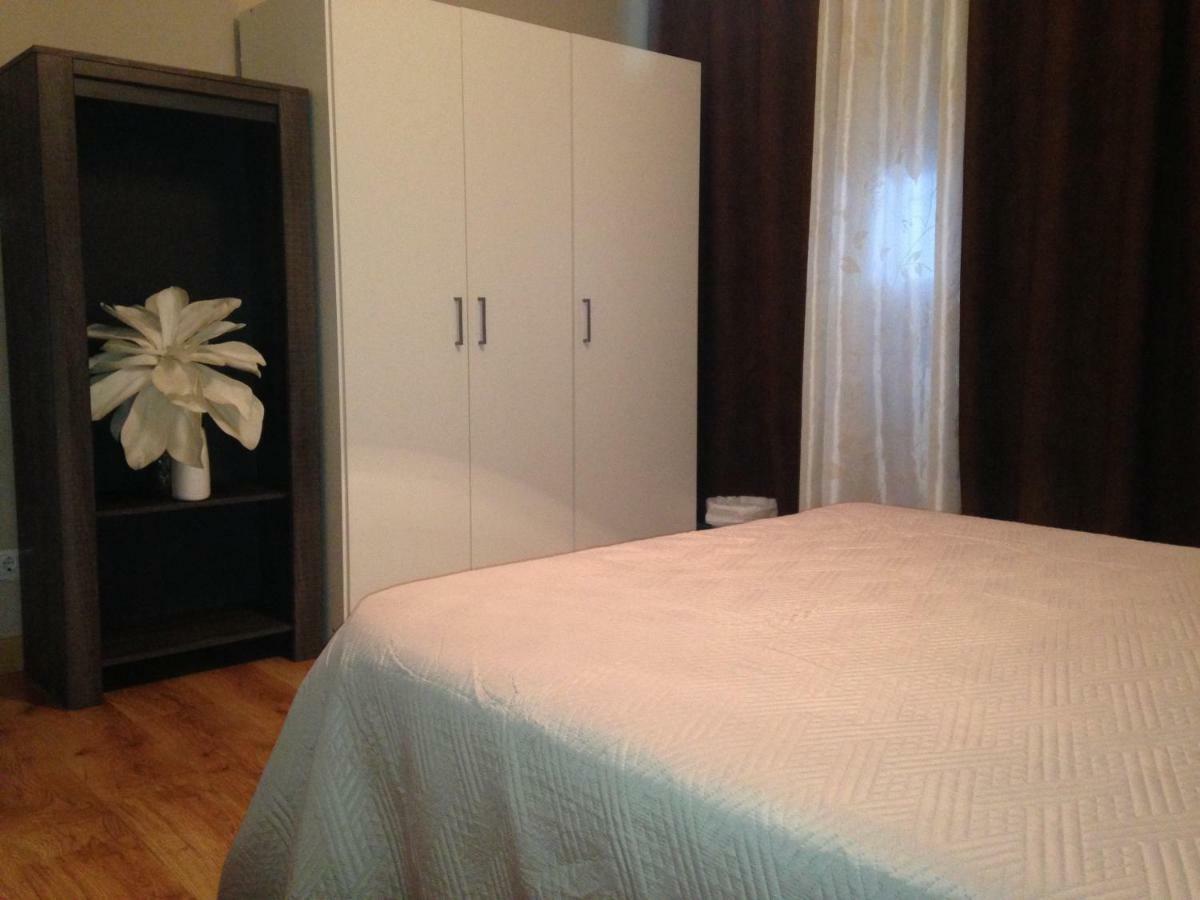 Pension Yna Holiday Málaga Buitenkant foto